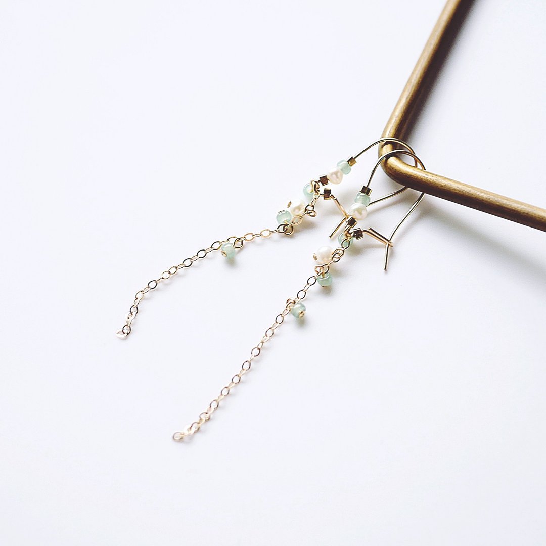 晴水碧玉色 极迷你砂糖日本珠 细致耳环 14K 玉色 古典 - 耳环/耳夹 - 宝石 绿色