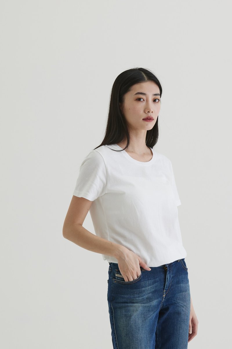 低圆领短袖上衣 有机棉 白色 - 女装 T 恤 - 棉．麻 白色