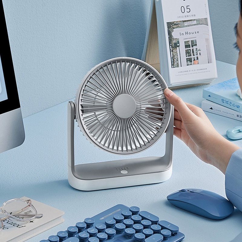 【免运特惠】爱登桌面静音办公室桌上USB宿舍学生便携式小型风扇 - 数码小物 - 其他材质 白色