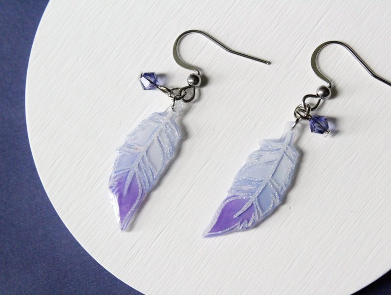 【热缩胶片】紫色羽毛 耳环 可改耳夹 - 耳环/耳夹 - 树脂 紫色