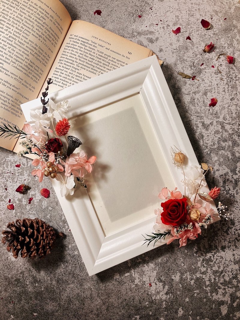 浪漫奢金永生玫瑰相框 情人节礼物/新年花礼/母亲节/婚礼/圣诞节 - 干燥花/捧花 - 植物．花 红色