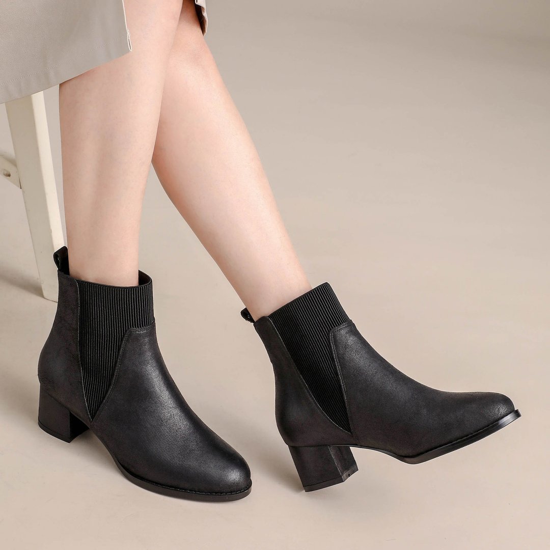 超稳足 ! 3D立体中跟弹性短靴Elastic booties - 女款短靴 - 人造皮革 咖啡色