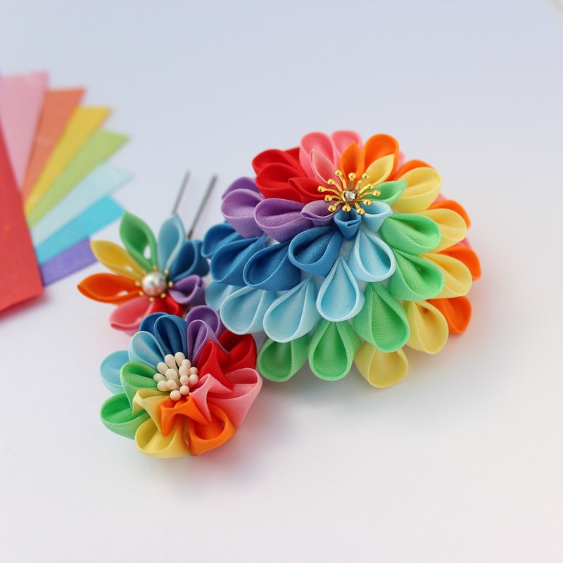 Hair ornaments rainbow flower - 发饰 - 丝．绢 多色