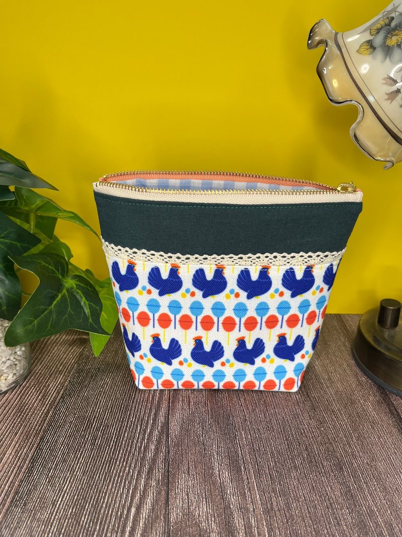 蛋型冰淇淋图案化妆包 台湾布 - 化妆包/杂物包 - 棉．麻 绿色