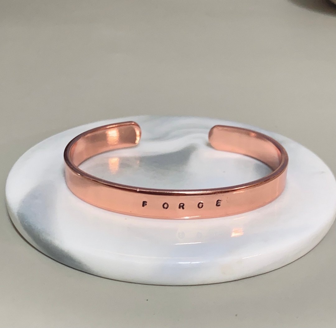 礼物 祝福 Rose gold 玫瑰金手环 C型定制化 可刻名字_宽 情侣 - 手链/手环 - 其他金属 粉红色