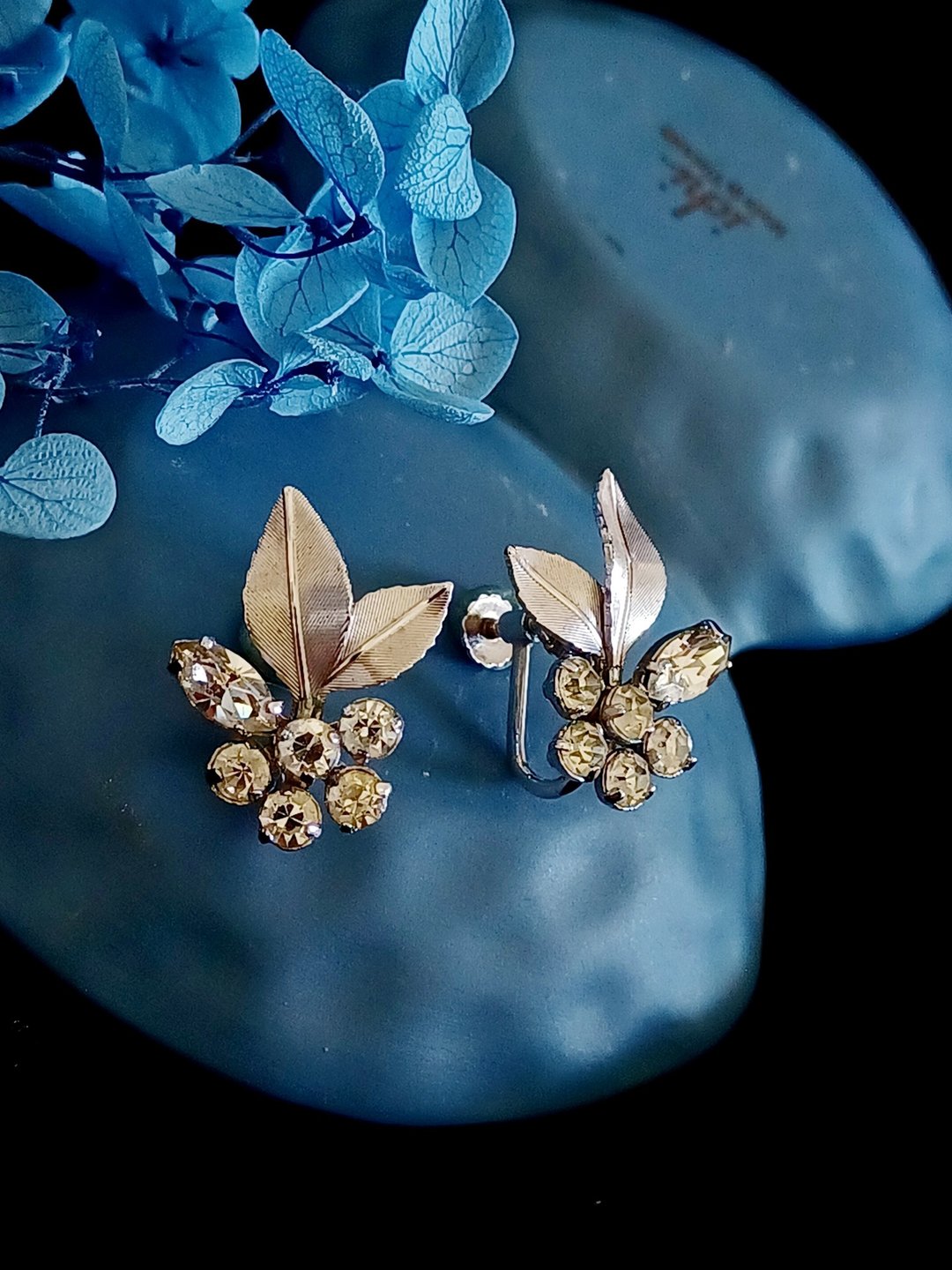vintage jewelry 古董 krementz 包金银叶梨钻花 夹式耳环 - 耳环/耳夹 - 其他金属 