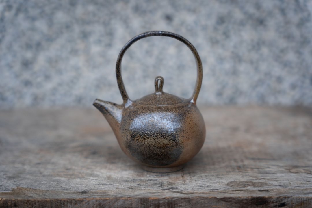 柴烧提把壶 - 茶具/茶杯 - 陶 卡其色