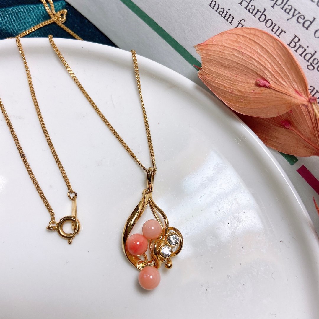 【西洋古董饰品】天然红珊瑚石 柔美花型钻 花雕藤蔓钻 项链 - 项链 - 贵金属 粉红色