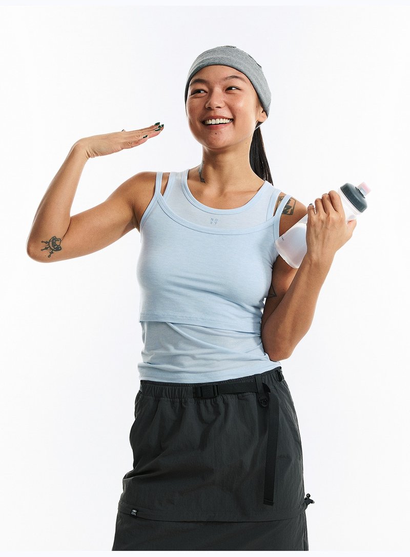 假兩件設計 純色合身透氣彈力運動瑜伽背心 - 女装上衣 - 棉．麻 多色