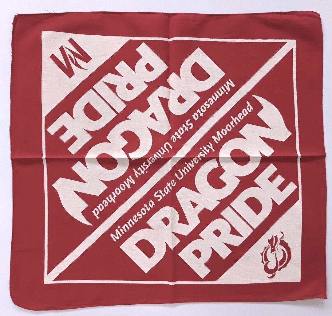 DRAGON PRIDE 龙纹图腾头巾，21 x 20 英寸，明尼苏达州立大学，纯棉 - 丝巾 - 棉 红色