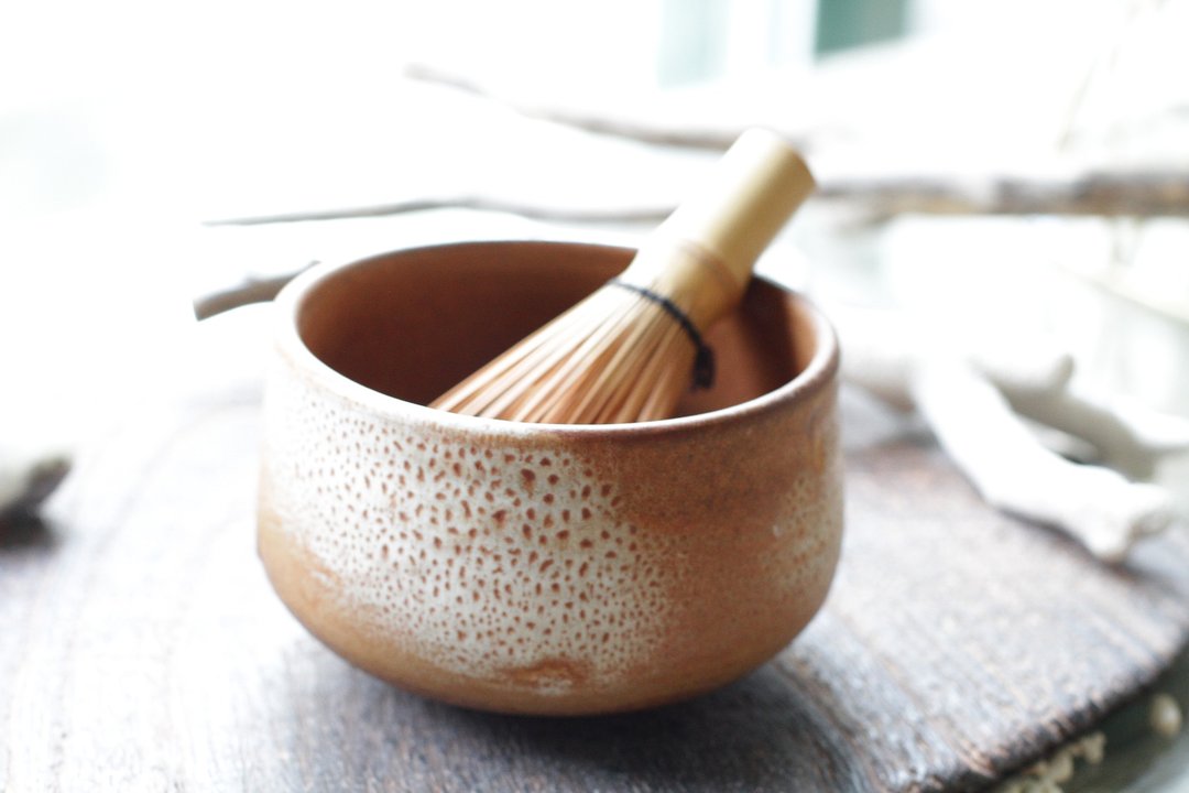 是你吗?手拉坏陶碗/茶碗/抹茶碗 - 茶具/茶杯 - 陶 咖啡色