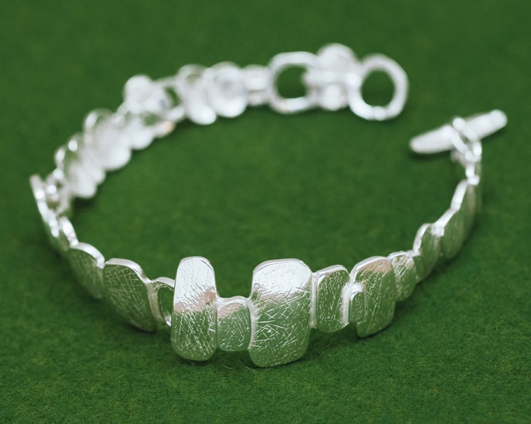 Pebbles bracelet - Silver bracelet - Organic design - Japanese wabi sabi - 手链/手环 - 银 银色