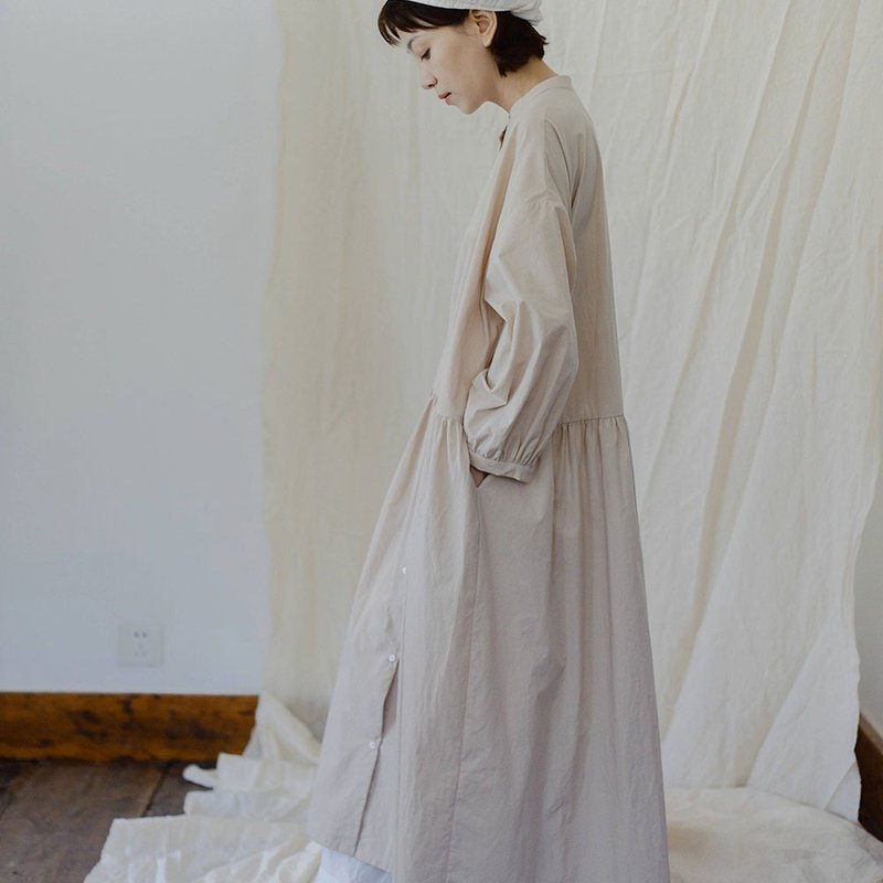 復古日系娃娃裙 / 水洗棉淡粉單排扣設計 / 寬鬆袍子連衣裙 - 洋装/连衣裙 - 棉．麻 白色