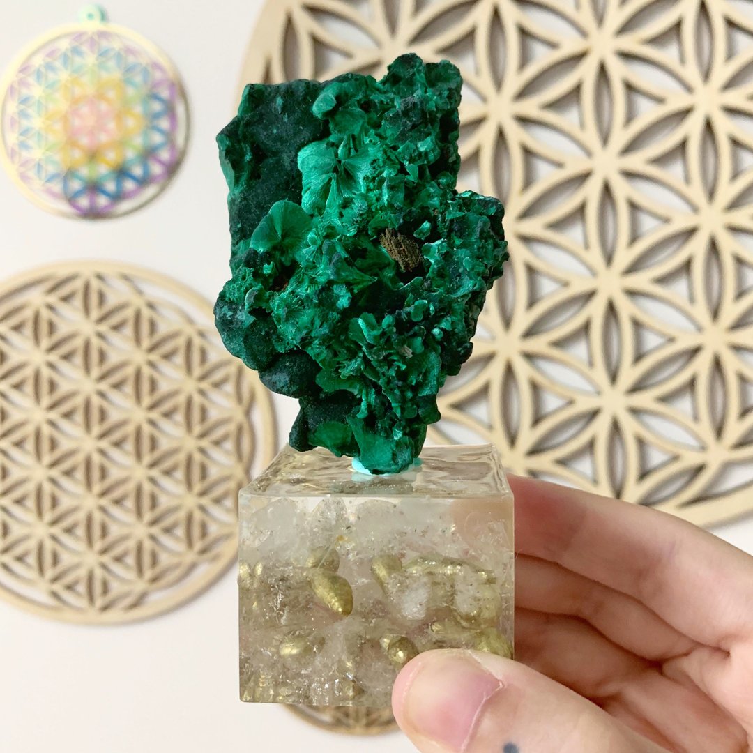 孔雀石原石 x 白水晶orgonite - 摆饰 - 水晶 绿色