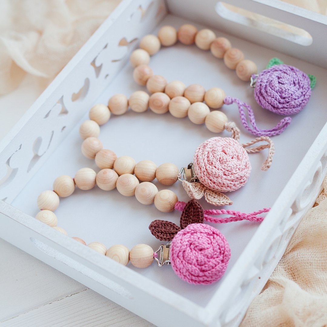 Pacifier Clip Holder with Flower Clip - Dummy Clip - Stroller Chain for Girl - 奶瓶/奶嘴 - 木头 粉红色