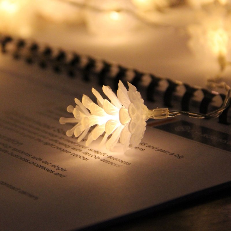 已售完! 圣诞暖暖松果灯串灯饰 快来帮家里布置圣诞装饰 - 灯具/灯饰 - 其他金属 金色