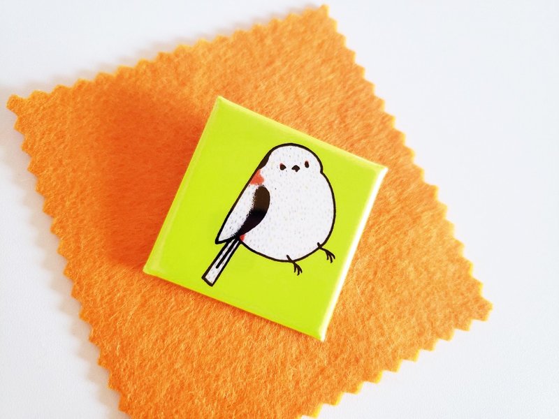 Lovely Long Tailed Tit Pinback Button - 胸针 - 其他材质 多色