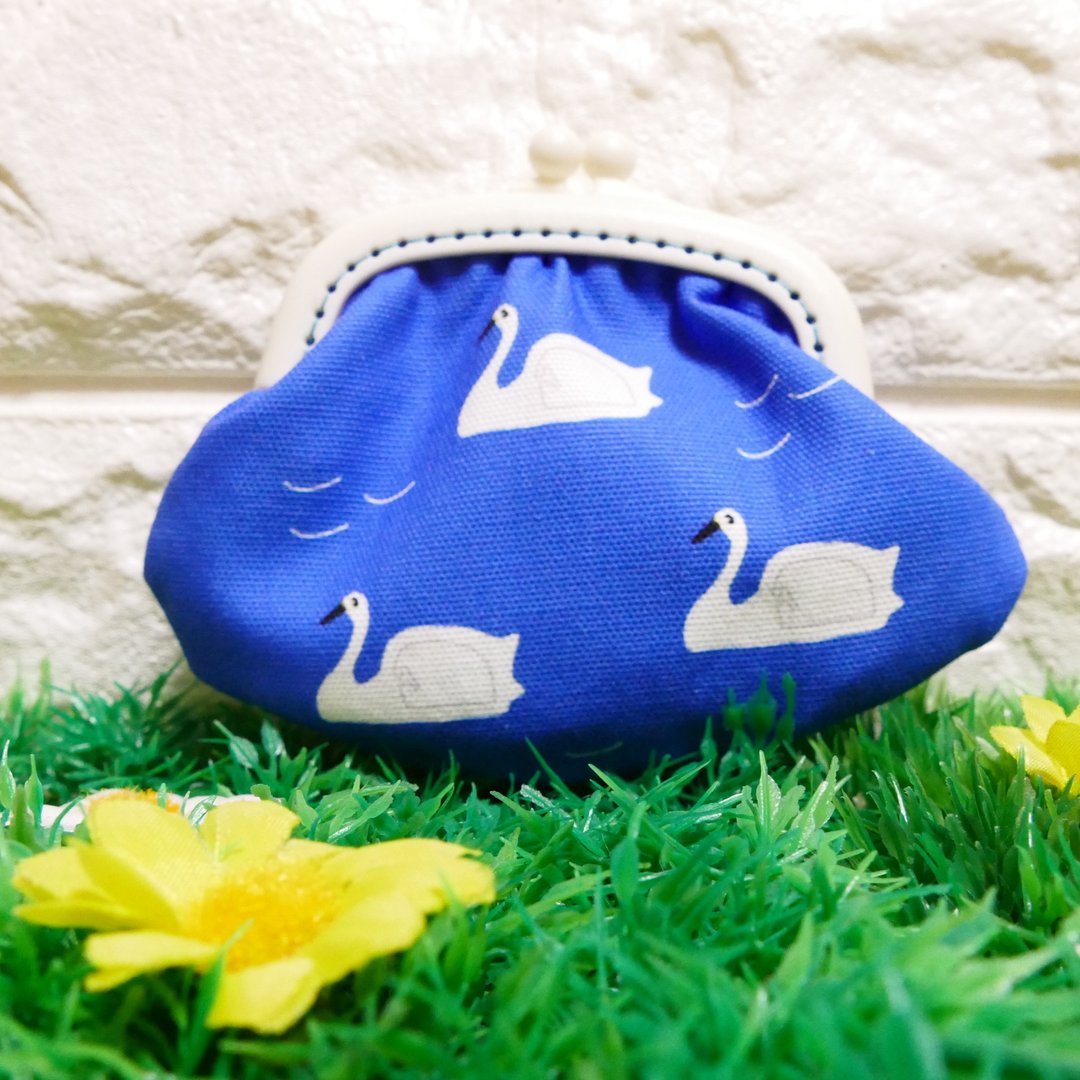 Cloth Gamaguchi Swan Boat - 化妆包/杂物包 - 棉 蓝色