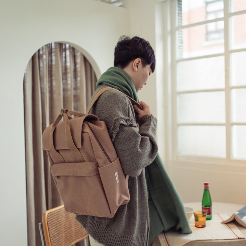 重磅帆布袋盖后背包新版 - 后背包/双肩包 - 棉．麻 卡其色