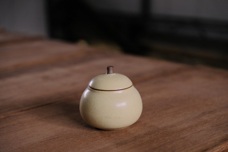 茶仓 l 奶油釉 小柚子 茶叶罐 盖罐 - 茶具/茶杯 - 陶 黄色