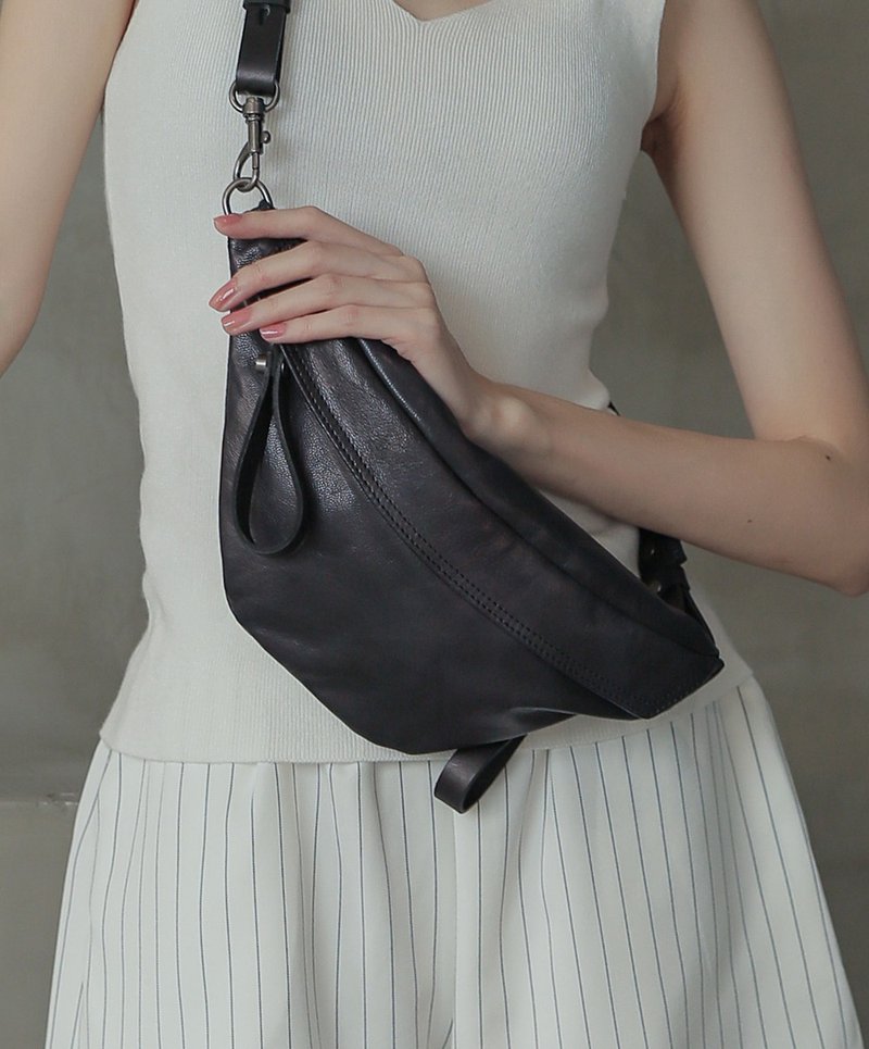 极简风真皮腰包单肩包 黑 - 侧背包/斜挎包 - 真皮 黑色