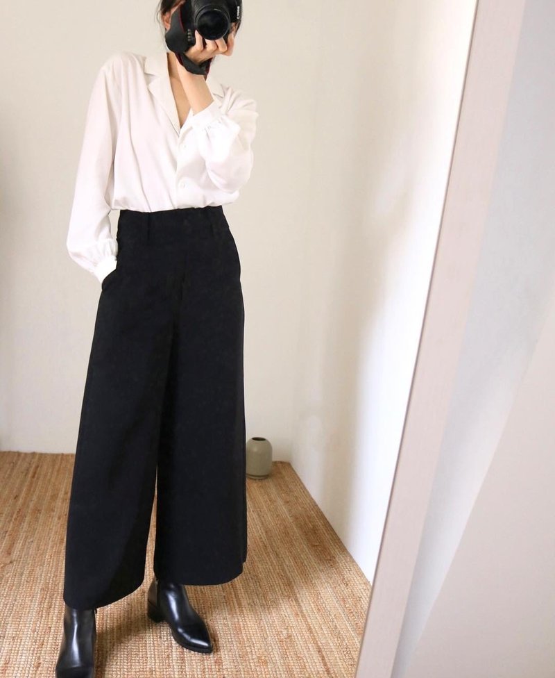 Freja Blouse 复古小西装领落肩长袖衬衫 - 女装衬衫 - 棉．麻 白色