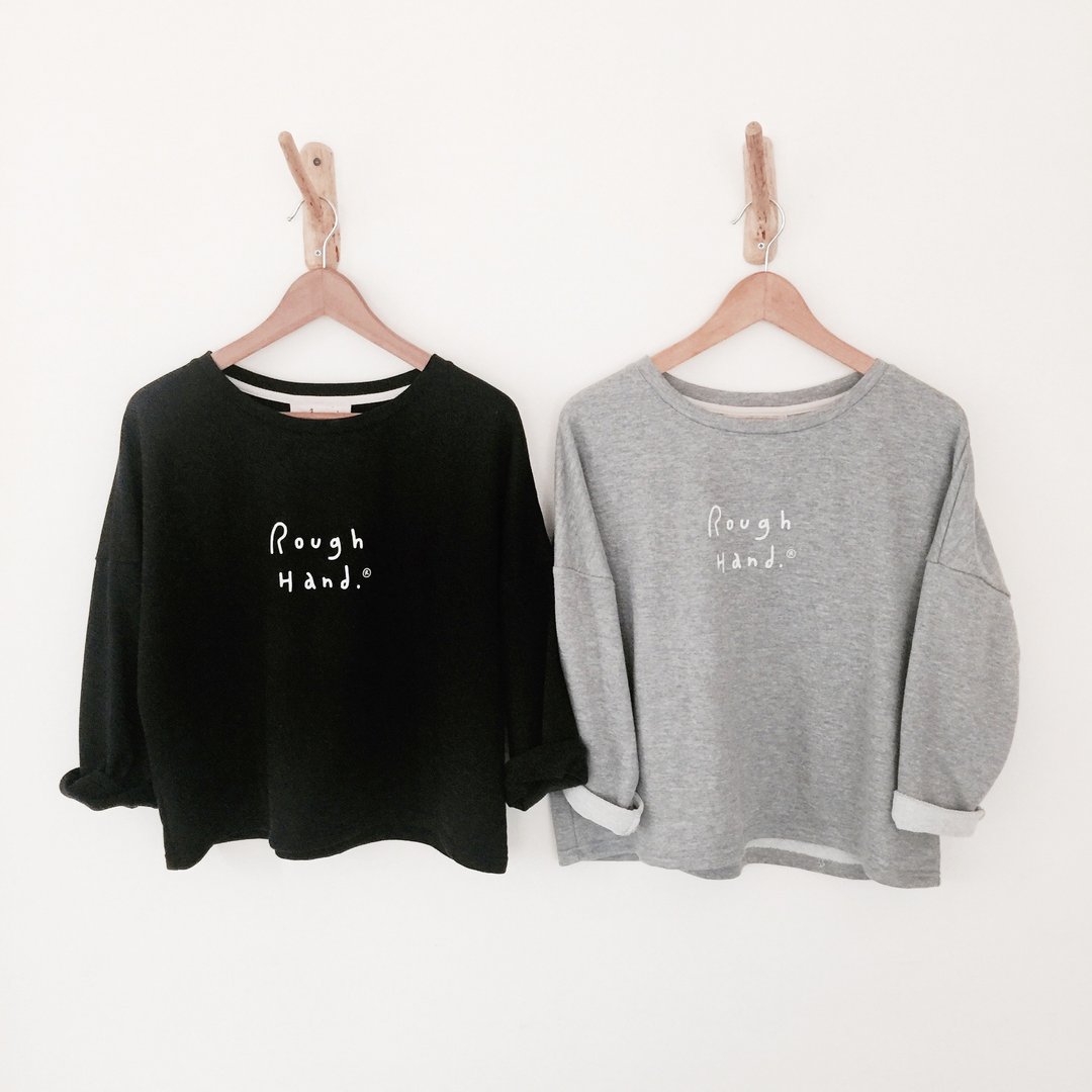 R.H. clothes /  R.H. logo绢印宽宽舒服上衣 / 黑色 - 女装上衣 - 棉 黑色
