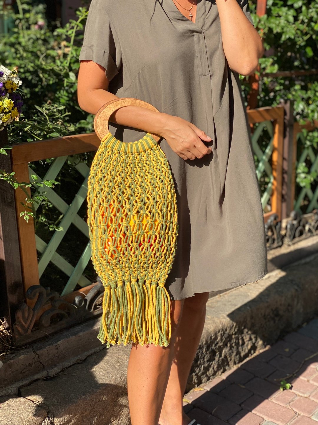 Macrame handmade  elegant woven tote bag , green yellow mesh bag #花事handwoven - 手提包/手提袋 - 棉．麻 多色