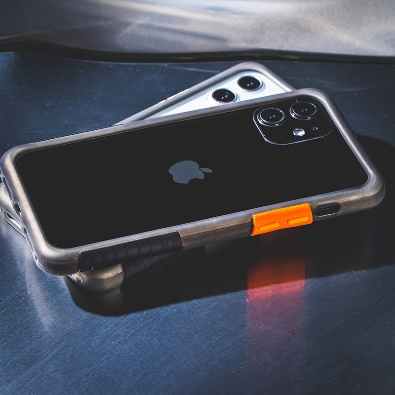 送品牌挂绳 iPhone 12系列 NMD抗污防摔手机-黑恋橘 - 手机壳/手机套 - 塑料 黑色
