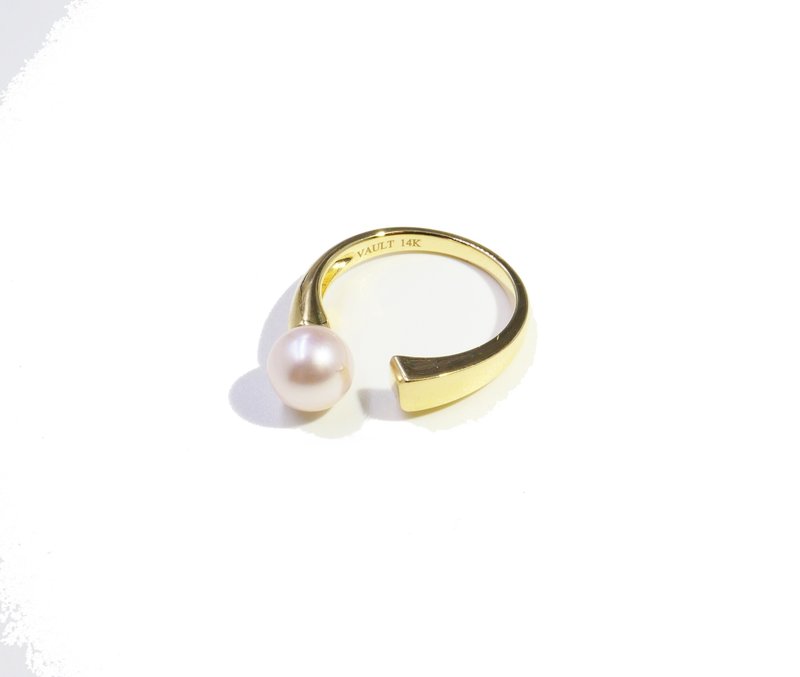 经典系列-单颗珍珠-方糖戒指(14K金、AKOYA珍珠) - 戒指 - 贵金属 金色