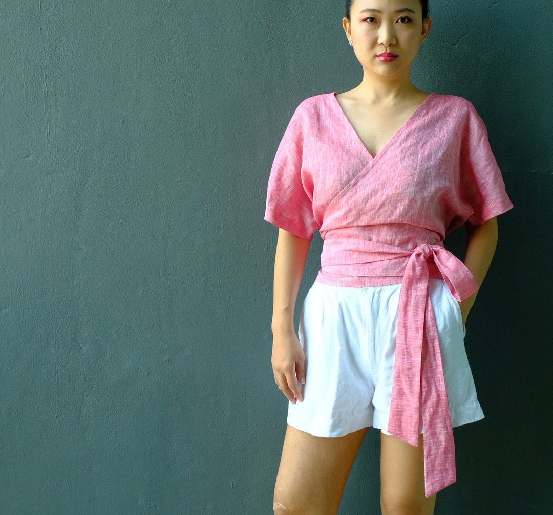 HANA wrap tie blouse top short sleeve in red chambray linen 100% - 女装上衣 - 亚麻 红色