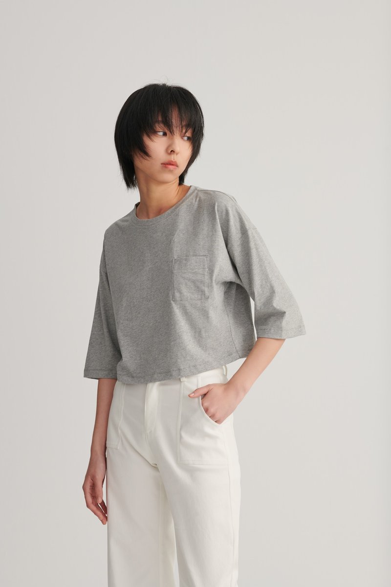 Shan Yong 落肩一字体短版棉T - 女装 T 恤 - 棉．麻 