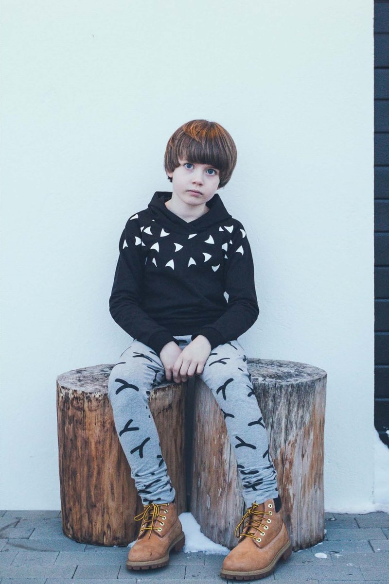 【北欧童装】冰岛有机棉儿童上衣2岁至12岁 黑色飞翔 - 童装上衣 - 棉．麻 黑色