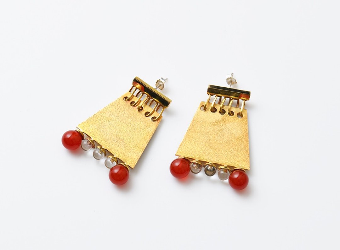 CP213 (crystal/red agate) - 耳环/耳夹 - 其他金属 金色