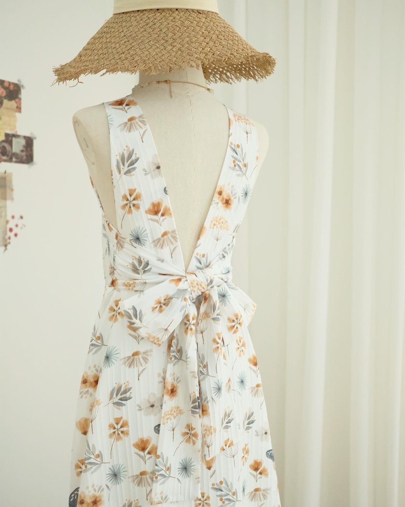 Cute white floral maxi dress Summer sundress Backless V neck party dress - 洋装/连衣裙 - 聚酯纤维 白色