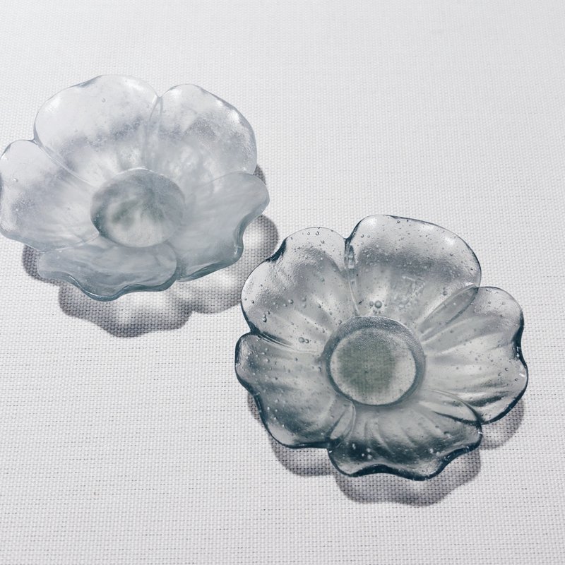 琉璃 花影 杯托 冰灰 - 茶具/茶杯 - 琉璃 