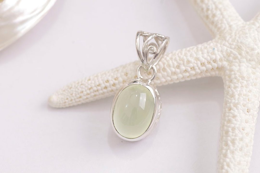A lovely pre-night silver pendant top like grapefruit - 项链 - 石头 绿色