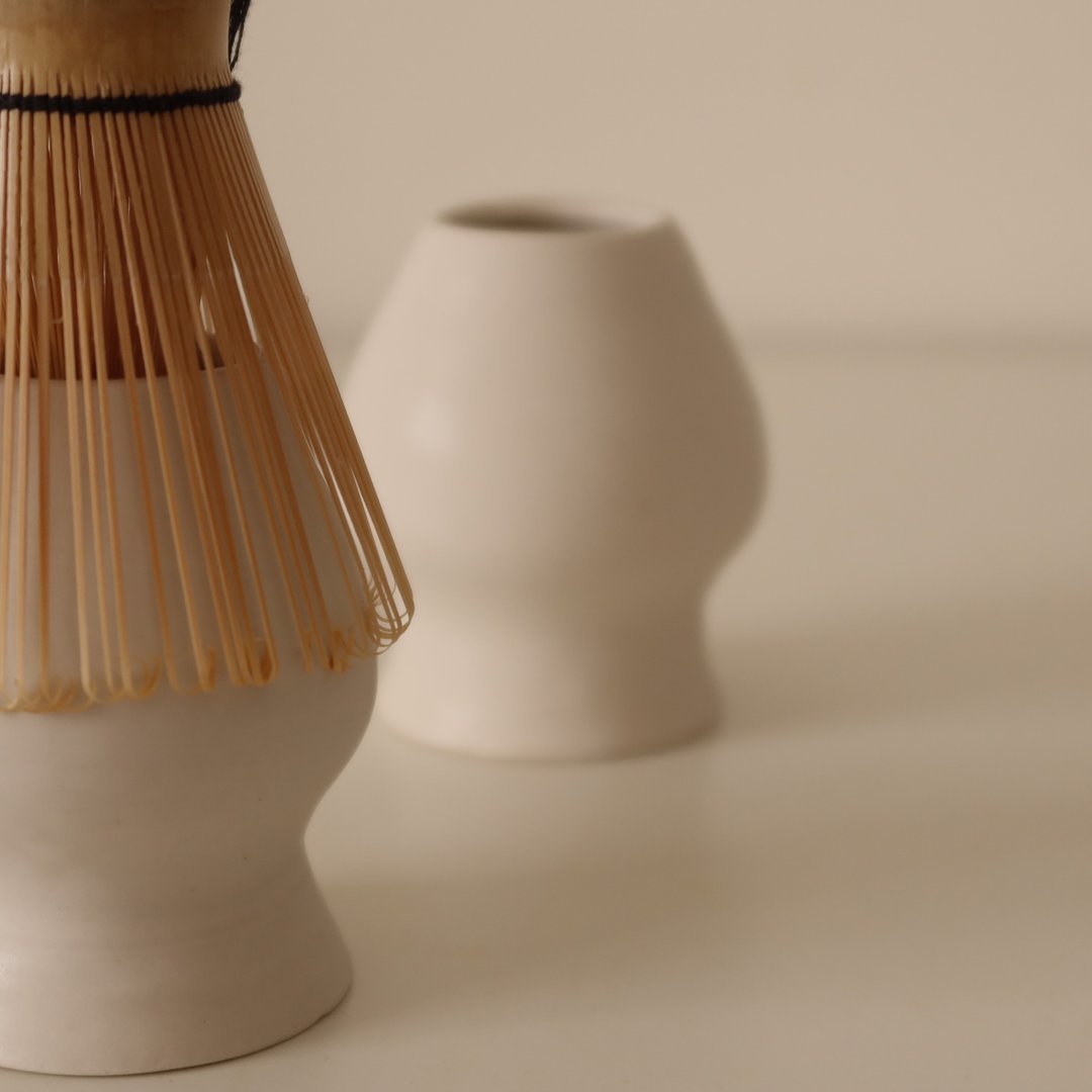 晨雾白 手工陶瓷茶筅座 Chasen Stand Matcha Whisk Holder - 茶具/茶杯 - 陶 