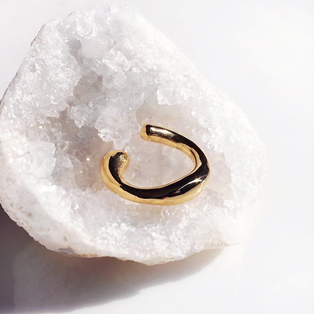 One side sold] Gold color Surgical stainless Stainless Steel plump wave ear cuff Apollonia - 耳环/耳夹 - 宝石 金色