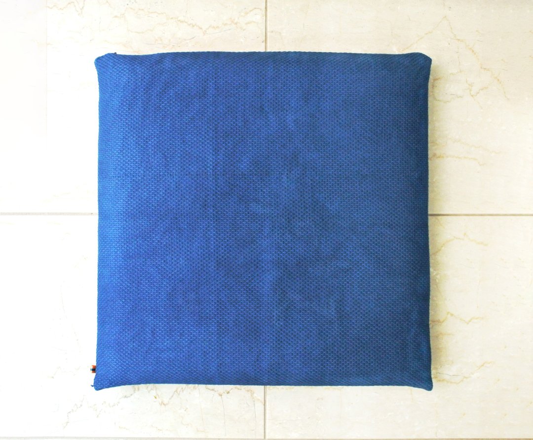 L-Zabuton seat Cushion Indigo natural dyed, blue cotton sashiko, 45x45cm / 17.7 - 枕头/抱枕 - 棉．麻 蓝色