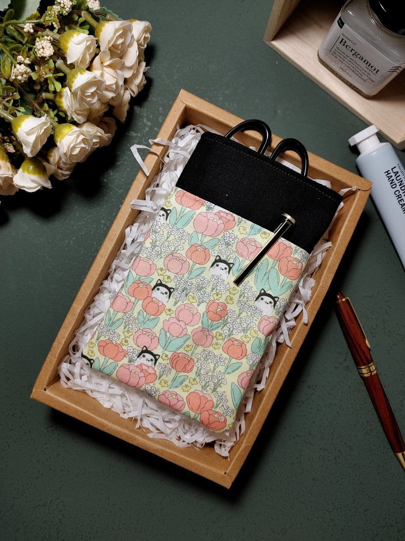 环保抗菌布 手工缝制-护理师/医师 双层笔袋 配色款-花朵猫(黑) - 铅笔盒/笔袋 - 棉．麻 多色