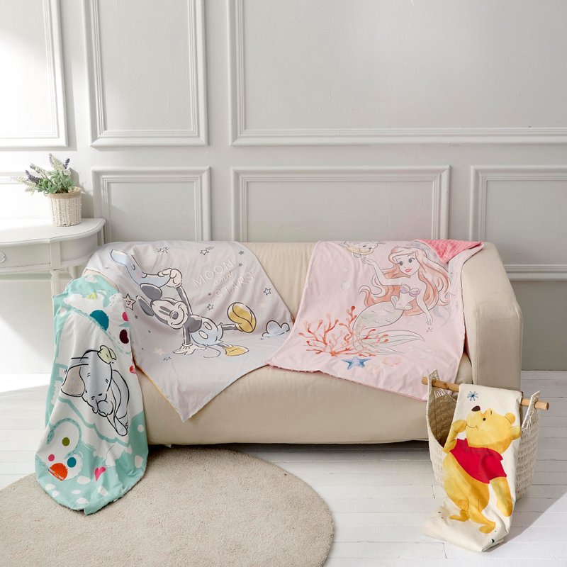 【Baby City娃娃城】迪士尼舒棉四季毯(多款任选) - 满月礼盒 - 其他材质 多色