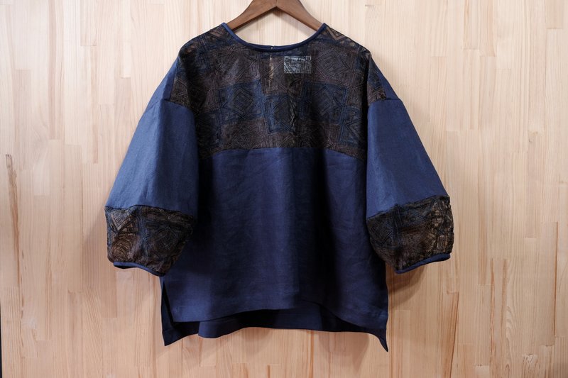 落肩剪接澎袖上衣/ 蓝咖几何 - 女装上衣 - 棉．麻 多色