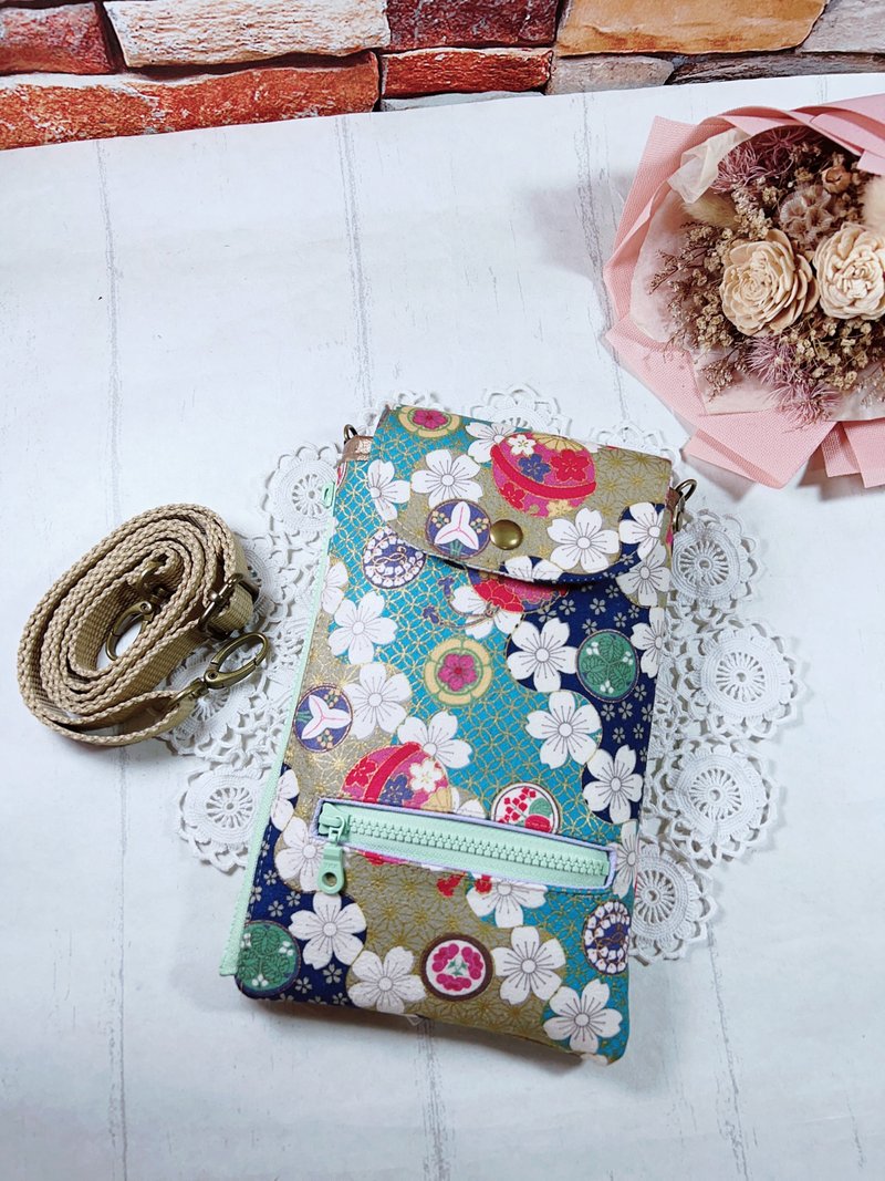 日本棉布/随身拉錬包/手机包/散步包【附棉背带】~纸钞铜板自动分 - 侧背包/斜挎包 - 棉．麻 