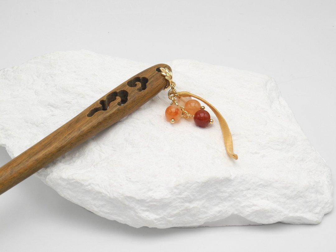 【秋色】檀木缠花发簪 果实 兔毛晶 - 发饰 - 绣线 紫色