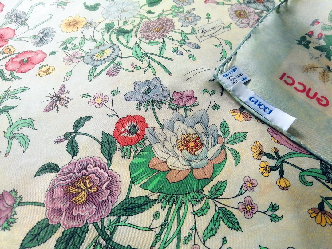 正品 Gucci 古着真丝丝巾 植物插画 27 x 26.5 英寸 - 丝巾 - 丝．绢 透明