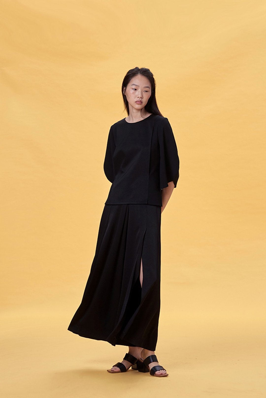 黑缎前开衩裤 - 女装长裤 - 其他人造纤维 黑色