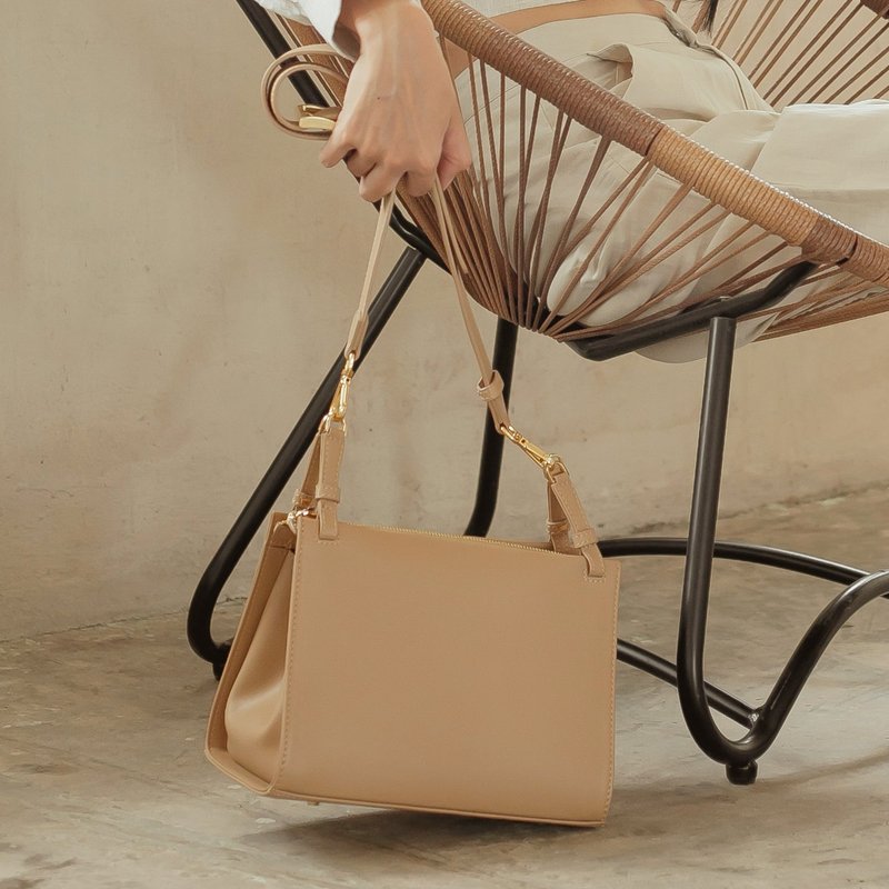 ''Libra" leather shoulder bag - Beige - 侧背包/斜挎包 - 真皮 咖啡色