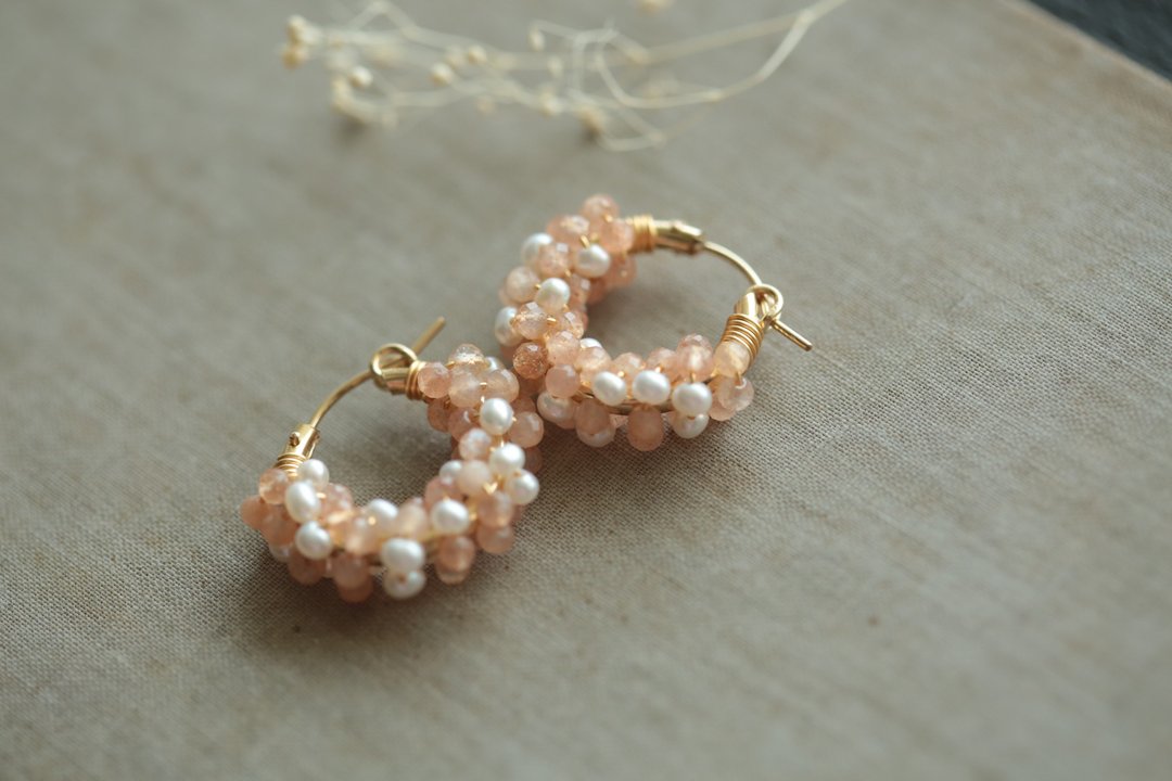 Happy circle 1.9cm│橙月光石 + 珍珠款 耳环 可改耳夹 - 耳环/耳夹 - 宝石 橘色