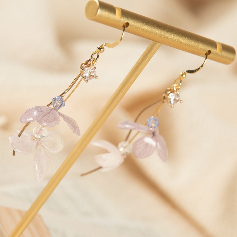 紫苑 永生花耳环 14k包金 耳夹 耳勾 - 耳环/耳夹 - 植物．花 紫色